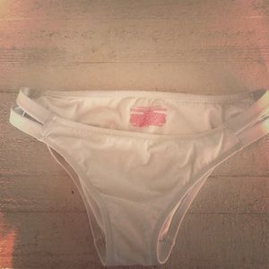 Victoria’s Secret hipster bikini bottom- Large